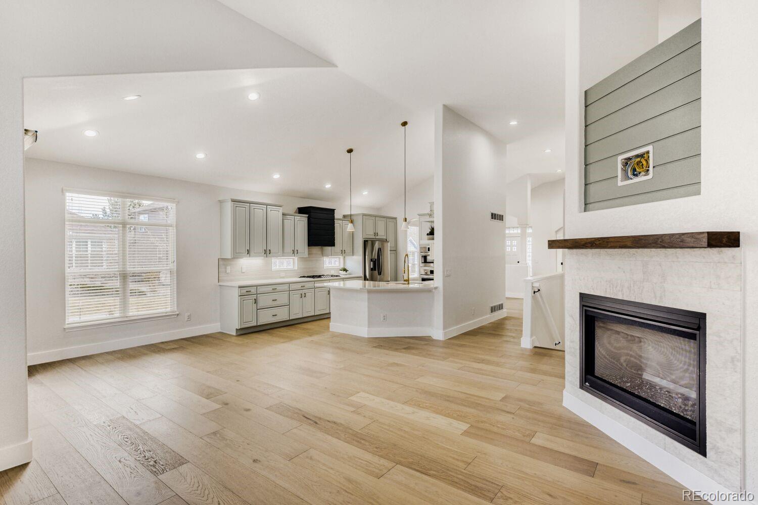 Photo of Listing #1971566