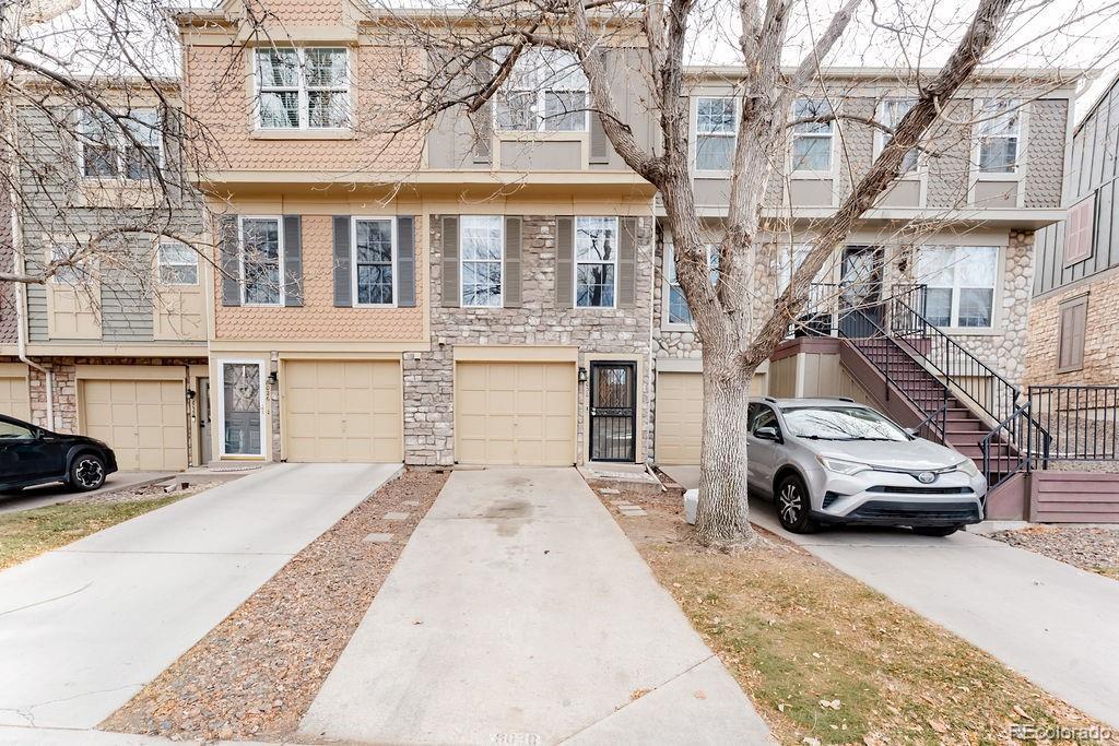 Photo of Listing #2011402