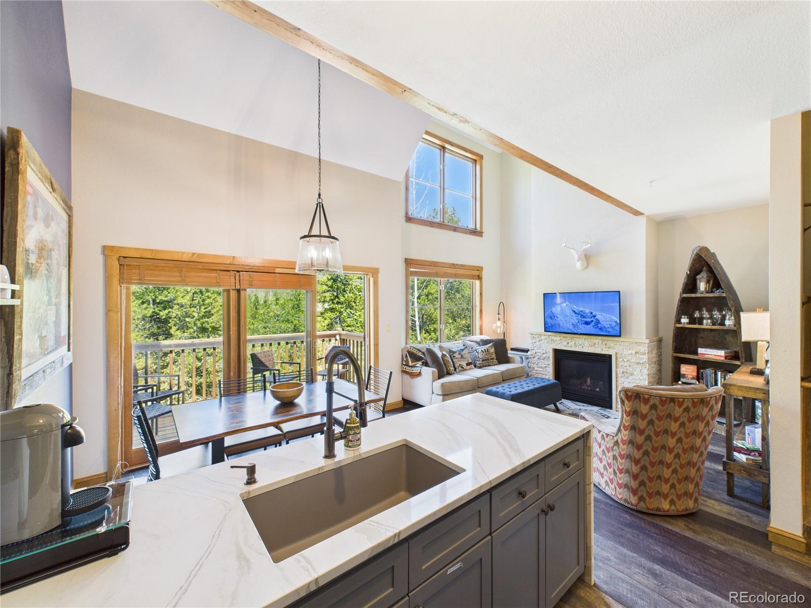 Photo of Listing #2015134