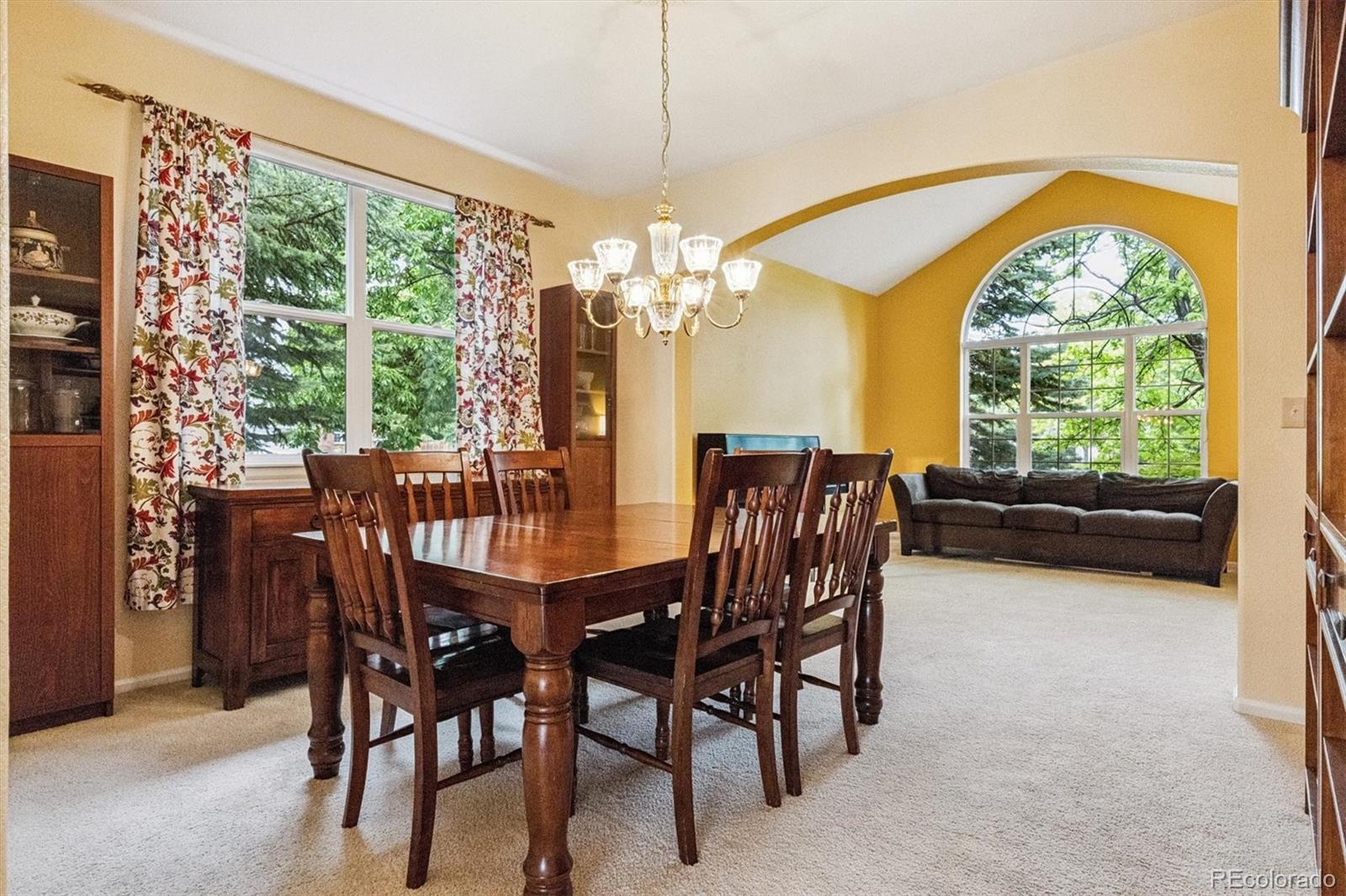 Photo of Listing #2021949