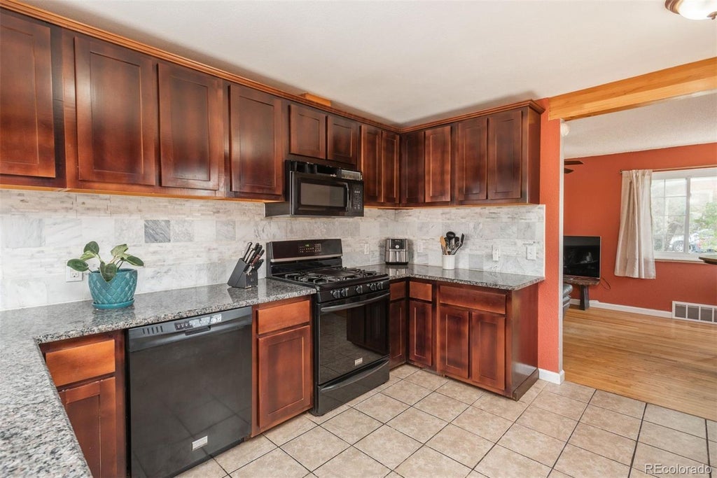 2601 Poplar Street, Denver