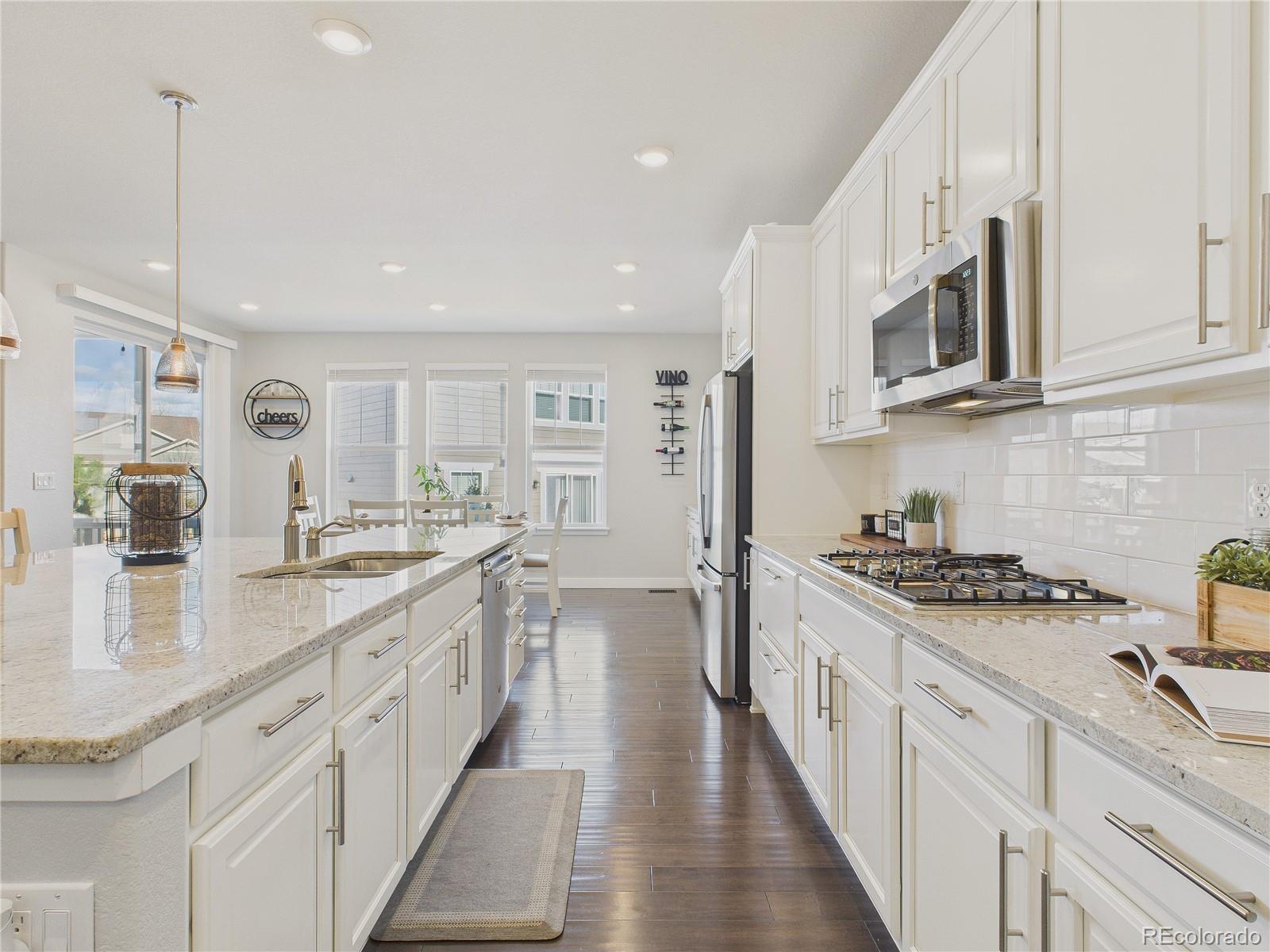 Photo of Listing #2031015