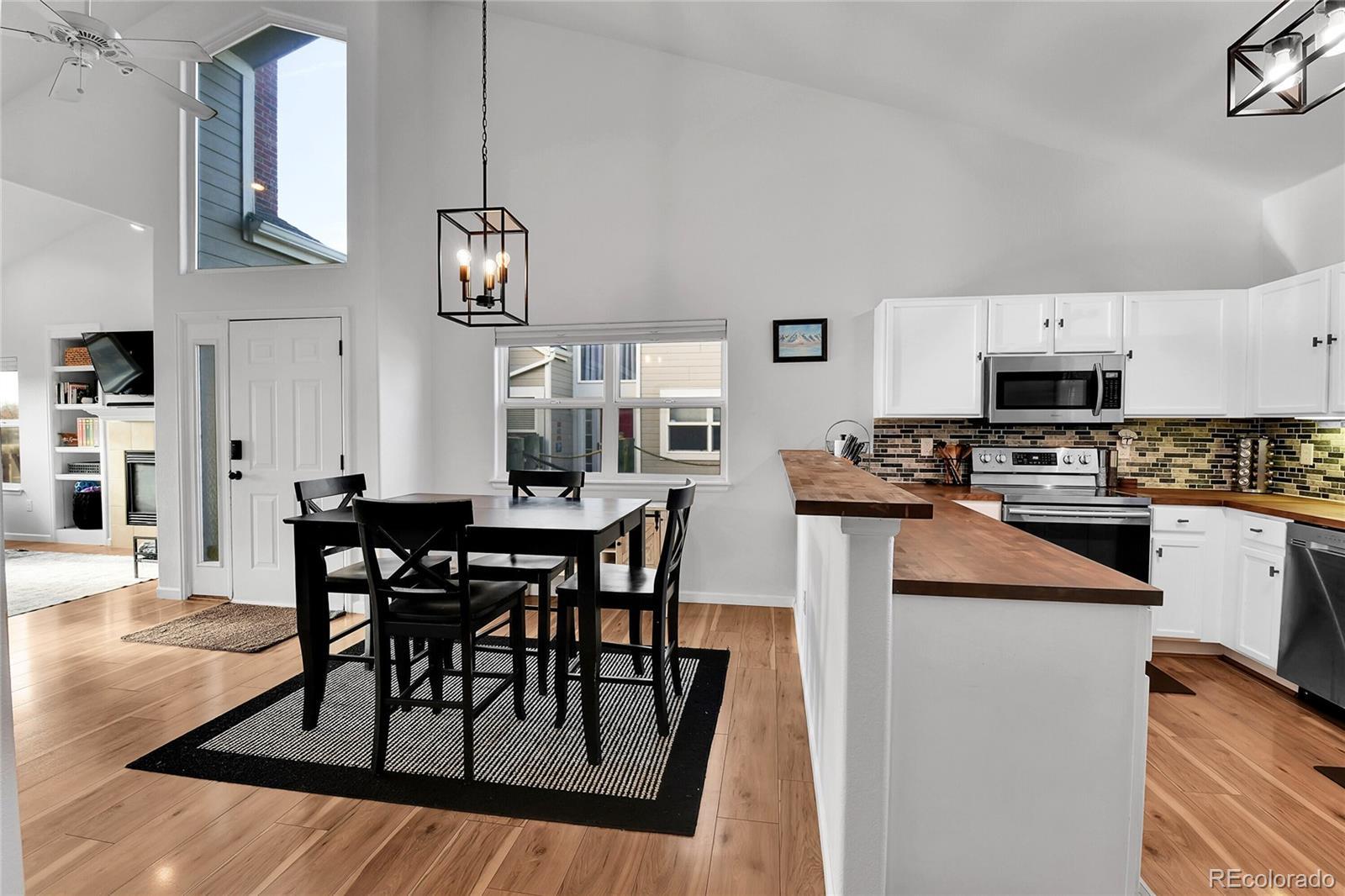 Photo of Listing #2038783