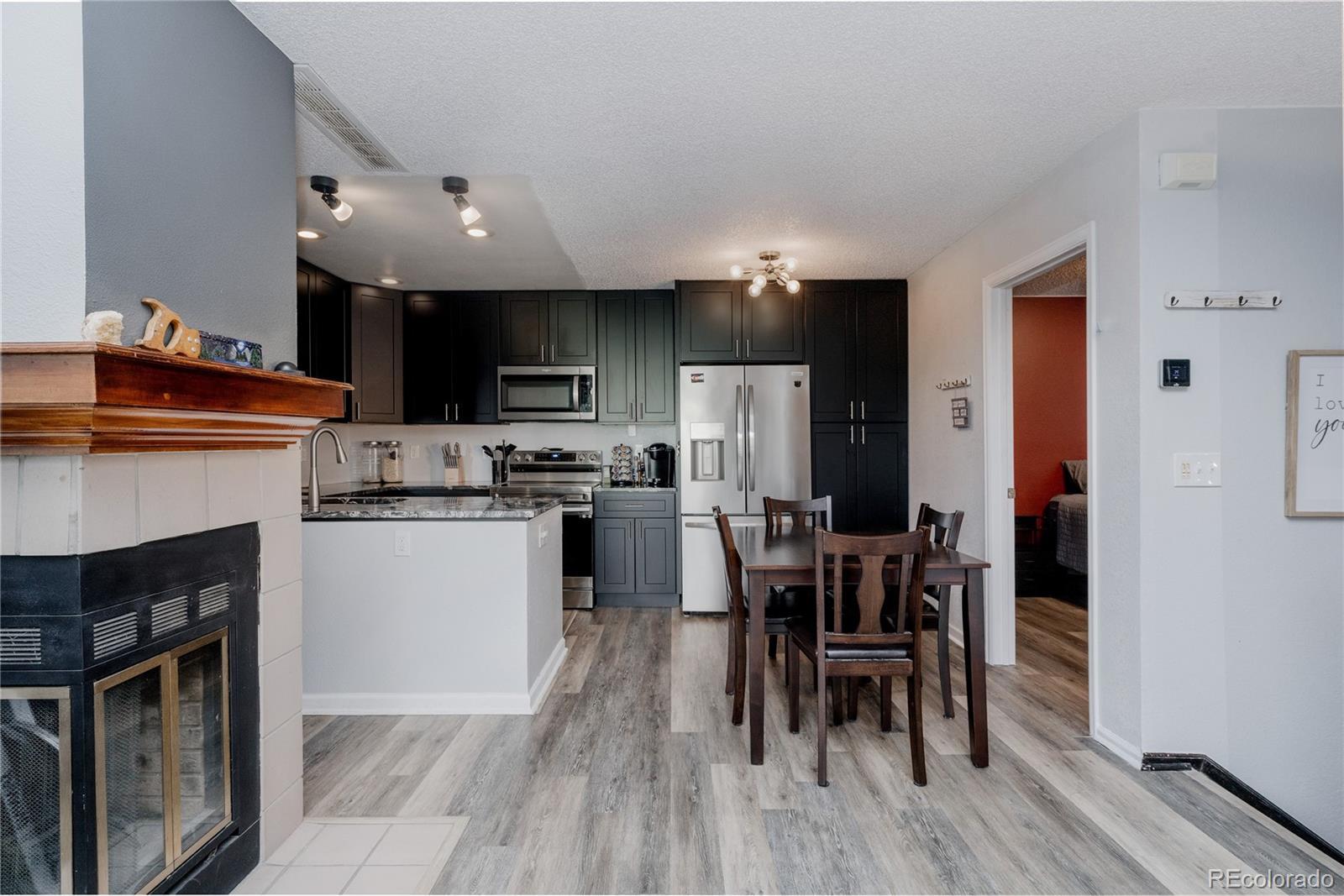 Photo of Listing #2059426