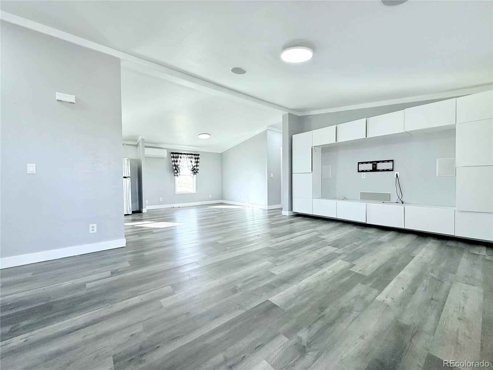 Photo of Listing #2060978