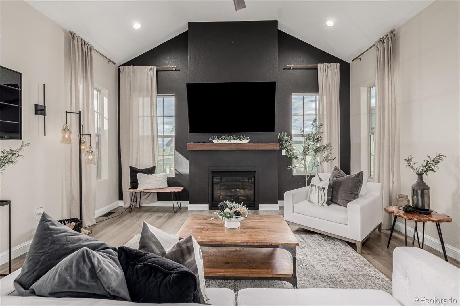 Photo of Listing #2061758