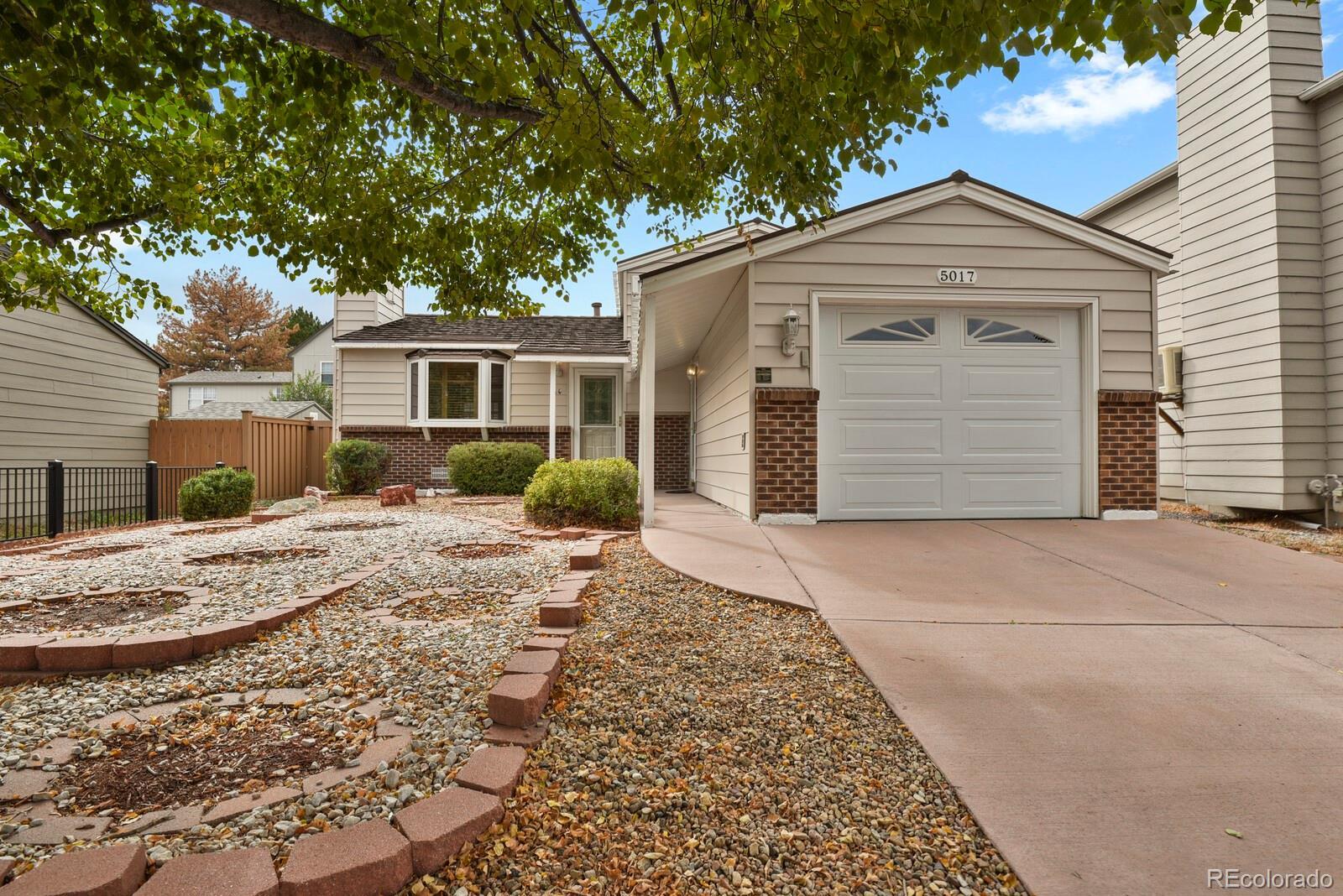 Photo of Listing #2074730