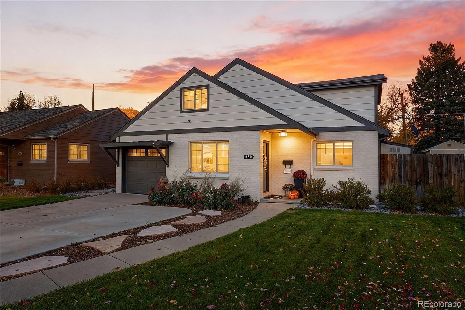 Photo of Listing #2098647