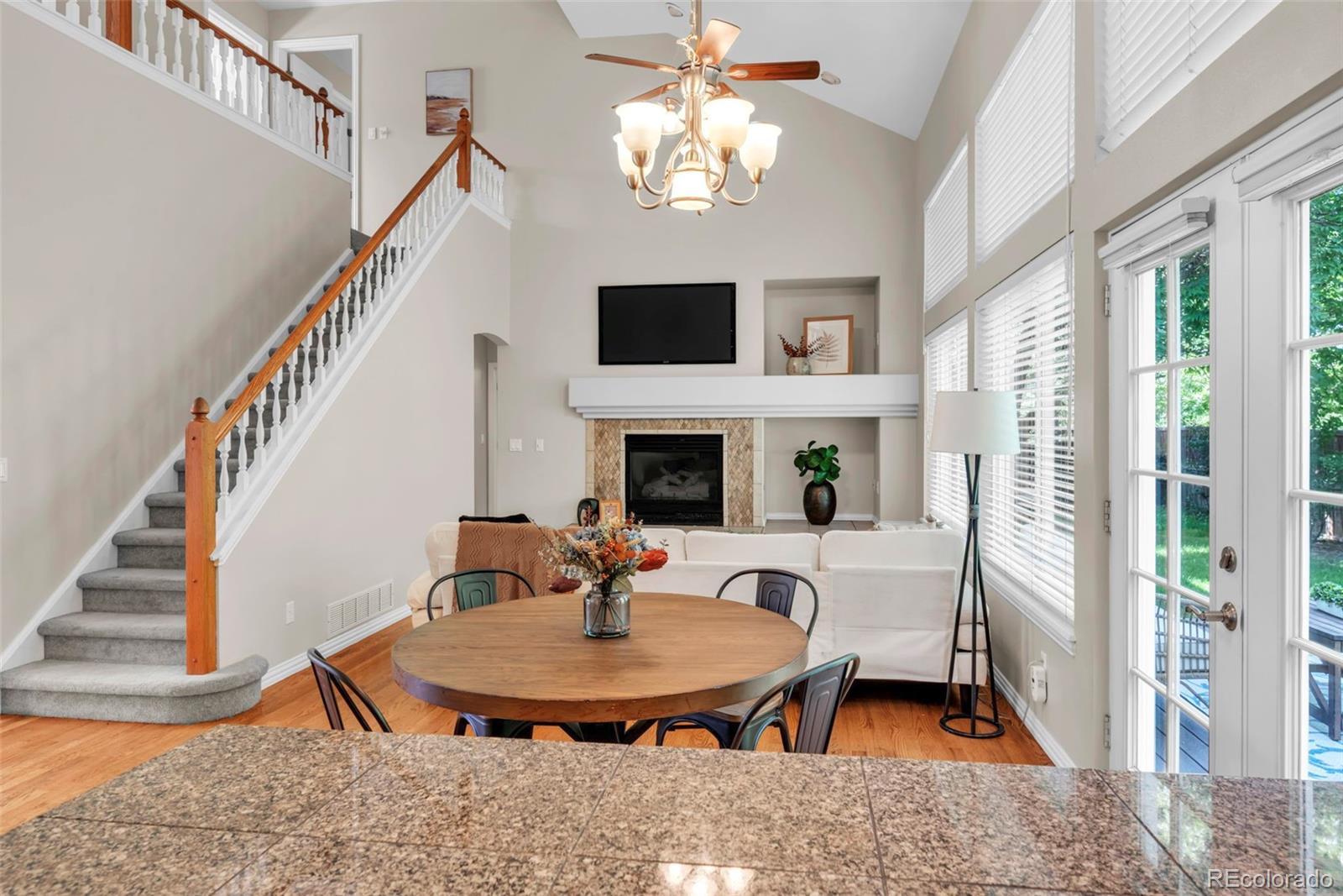 Photo of Listing #2104344