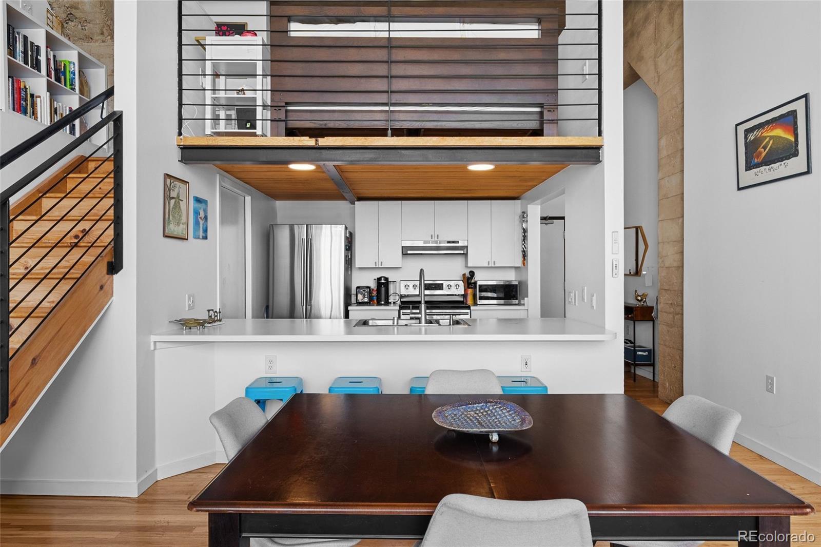 Photo of Listing #2127697