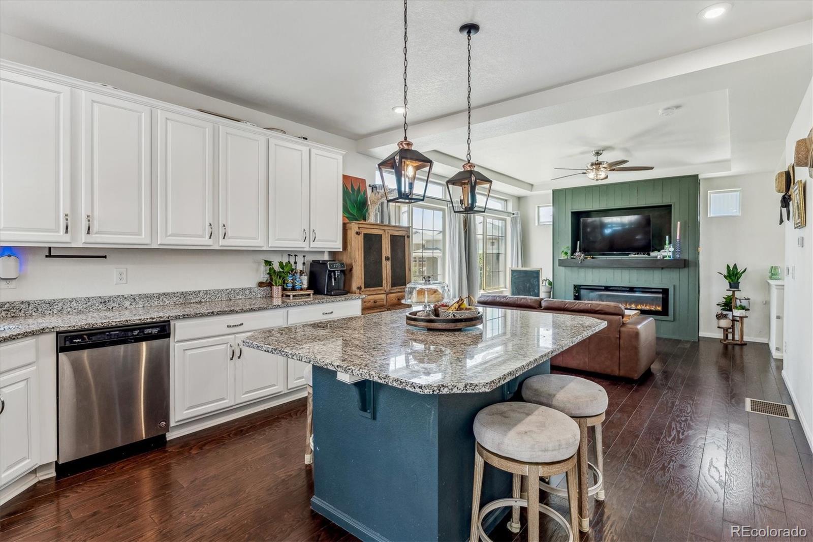 Photo of Listing #2138977