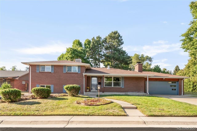 2332 S Leyden Street, Denver