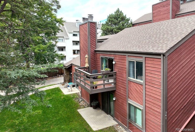 341 W Lehow Avenue 21, Englewood