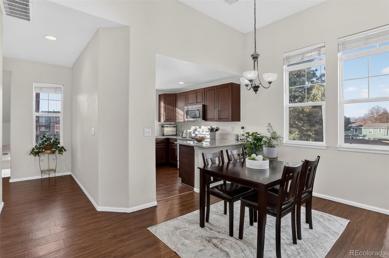 Photo of Listing #2217874