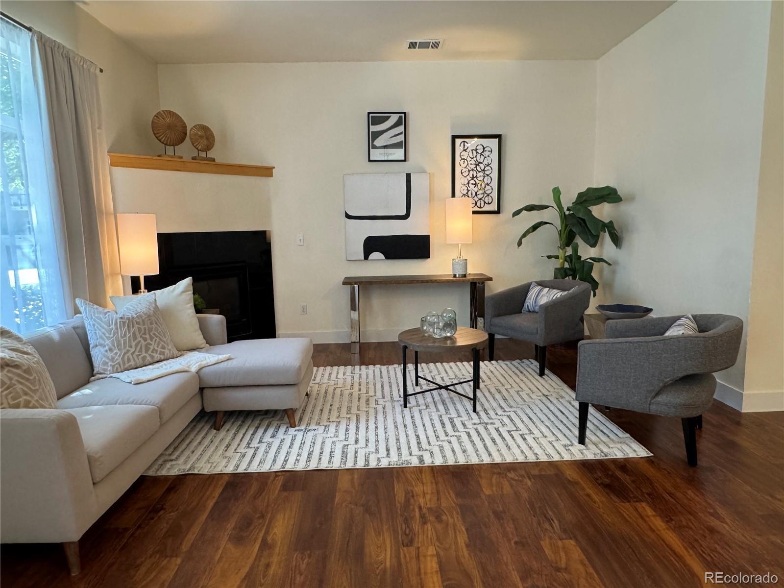 Photo of Listing #2218225