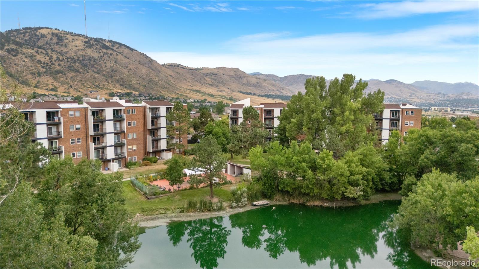 Photo of Listing #2233499