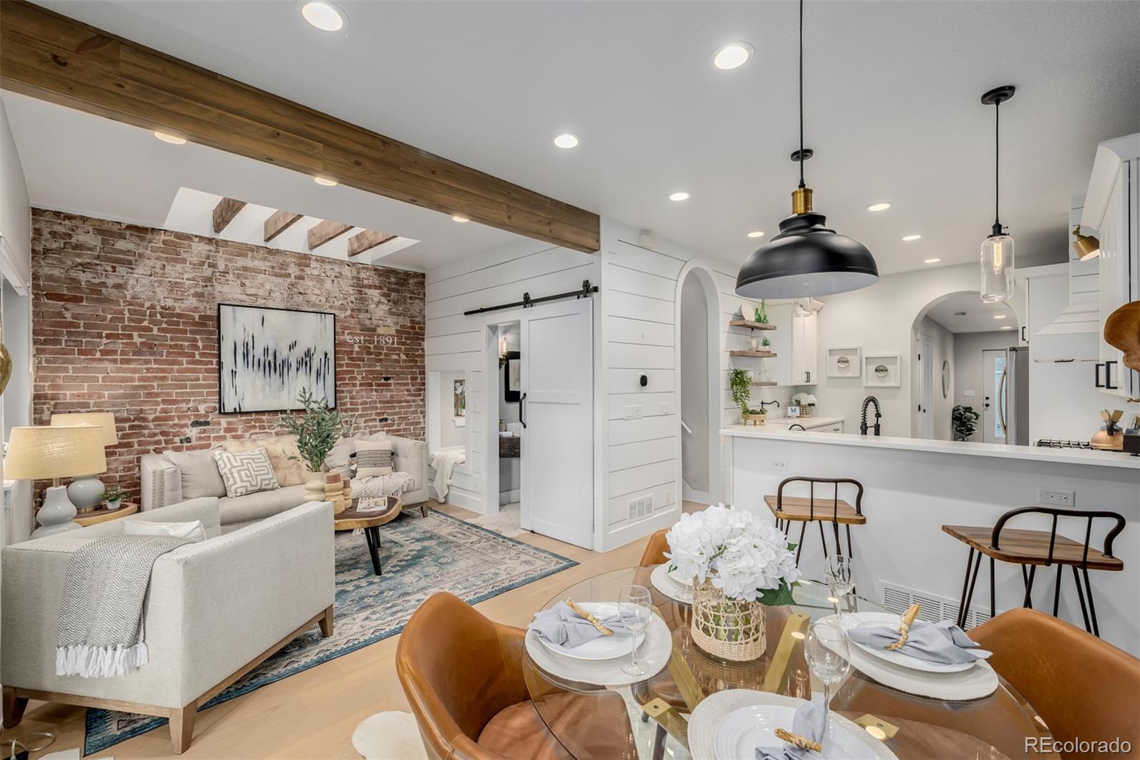 Photo of Listing #2239106