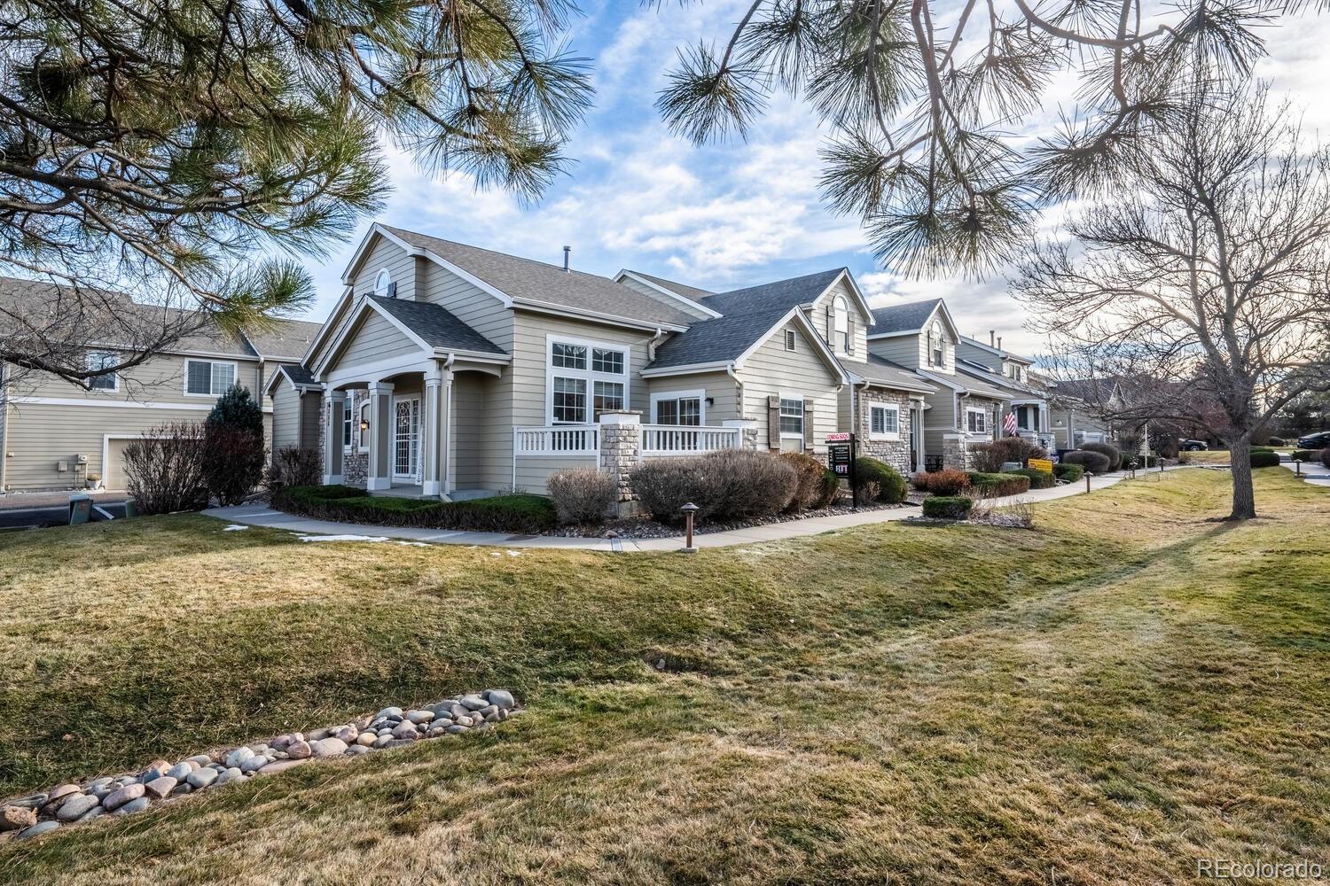 Photo of Listing #2247403