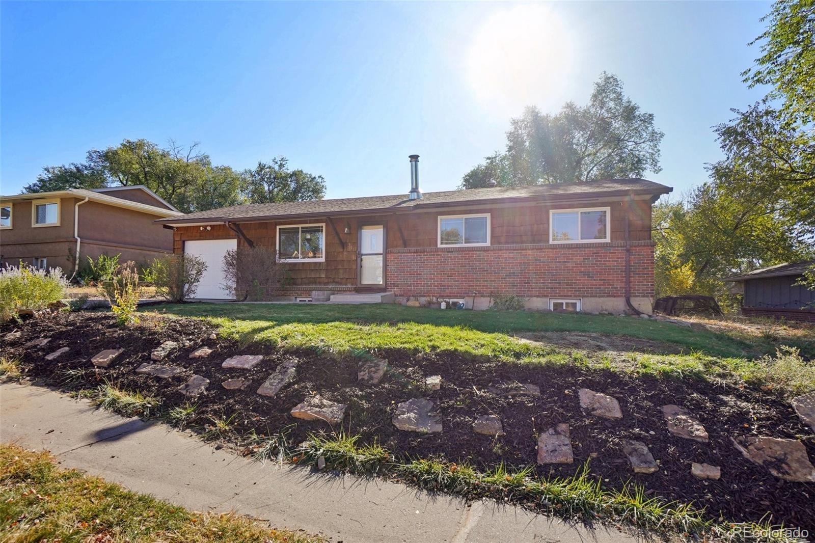 Photo of Listing #2253180