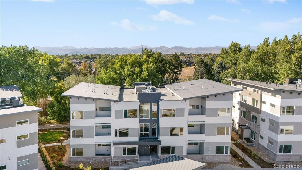 1308 Snowberry Lane 301, Louisville