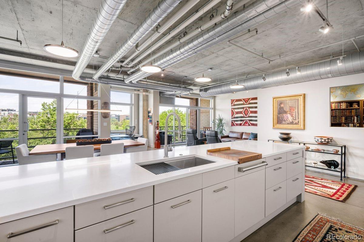 Photo of Listing #2256748