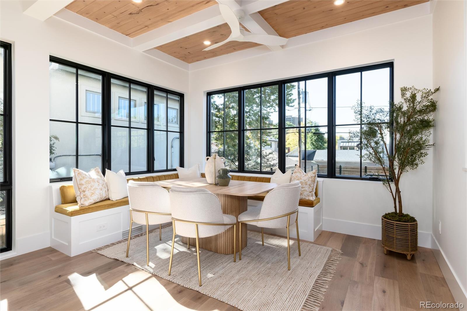 Photo of Listing #2266519