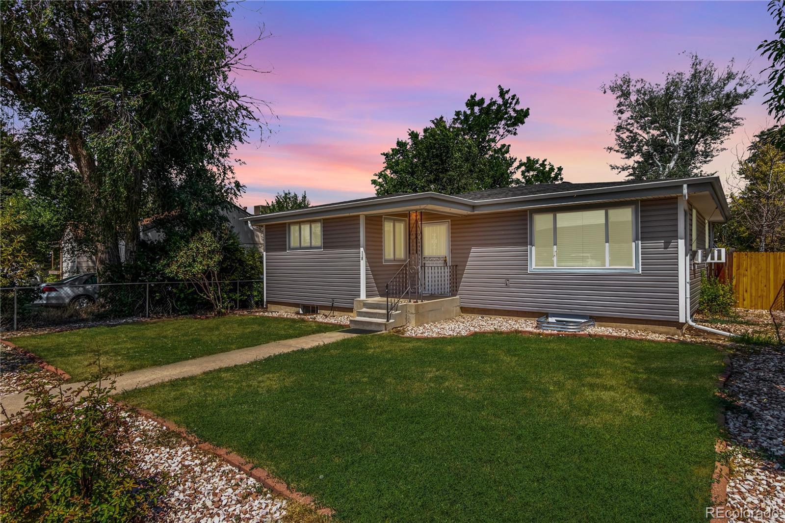 Photo of Listing #2294949