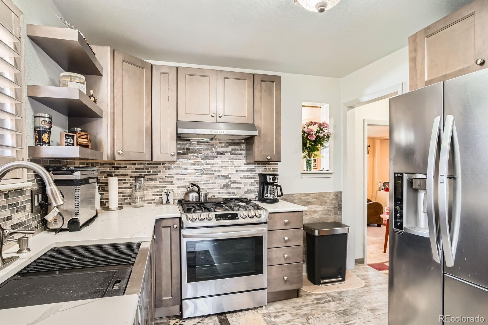 Photo of Listing #2355132