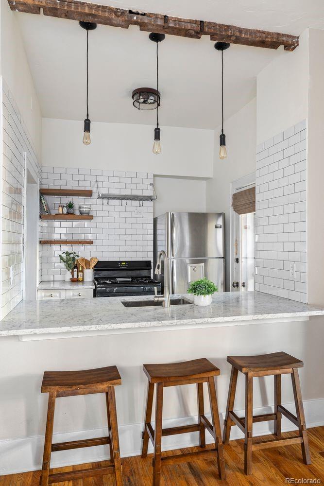 Photo of Listing #2360215