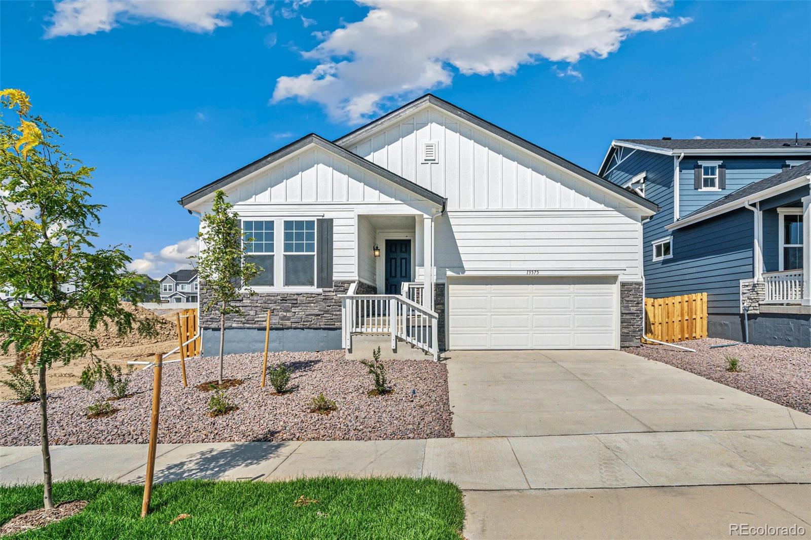 Photo of Listing #2361099