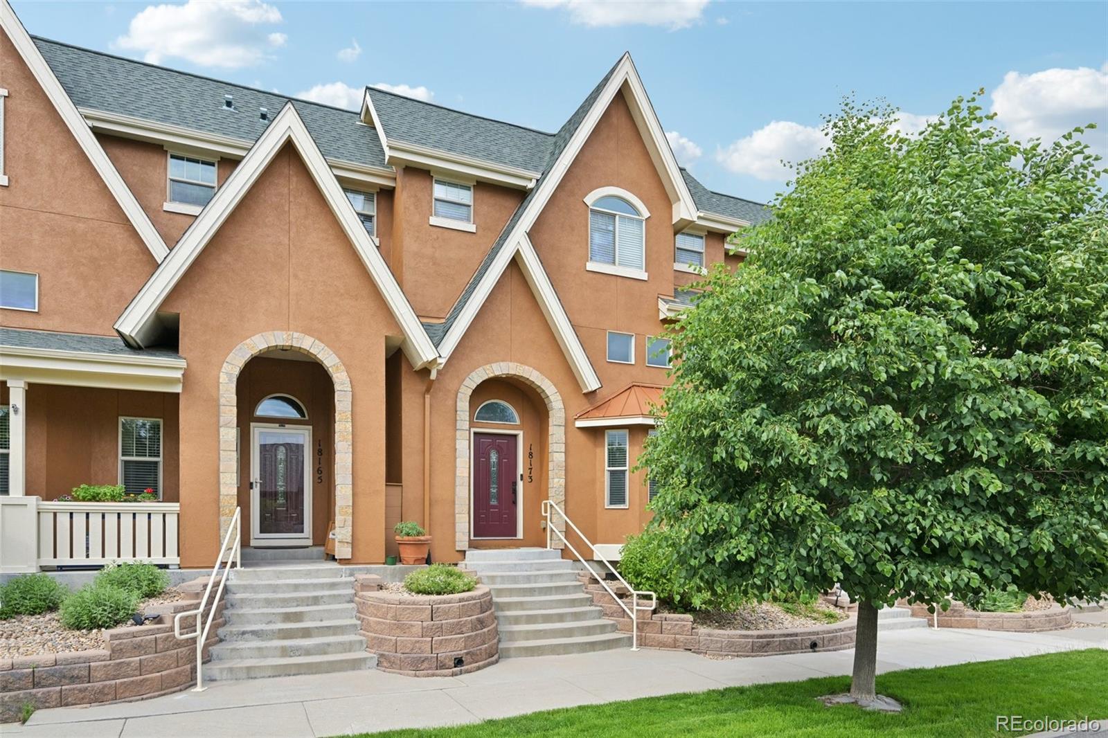 Photo of Listing #2369590