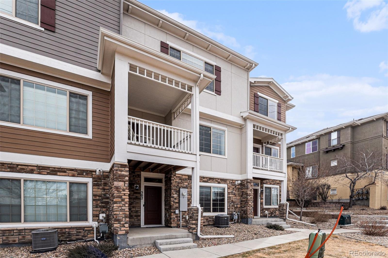 Photo of Listing #2373544