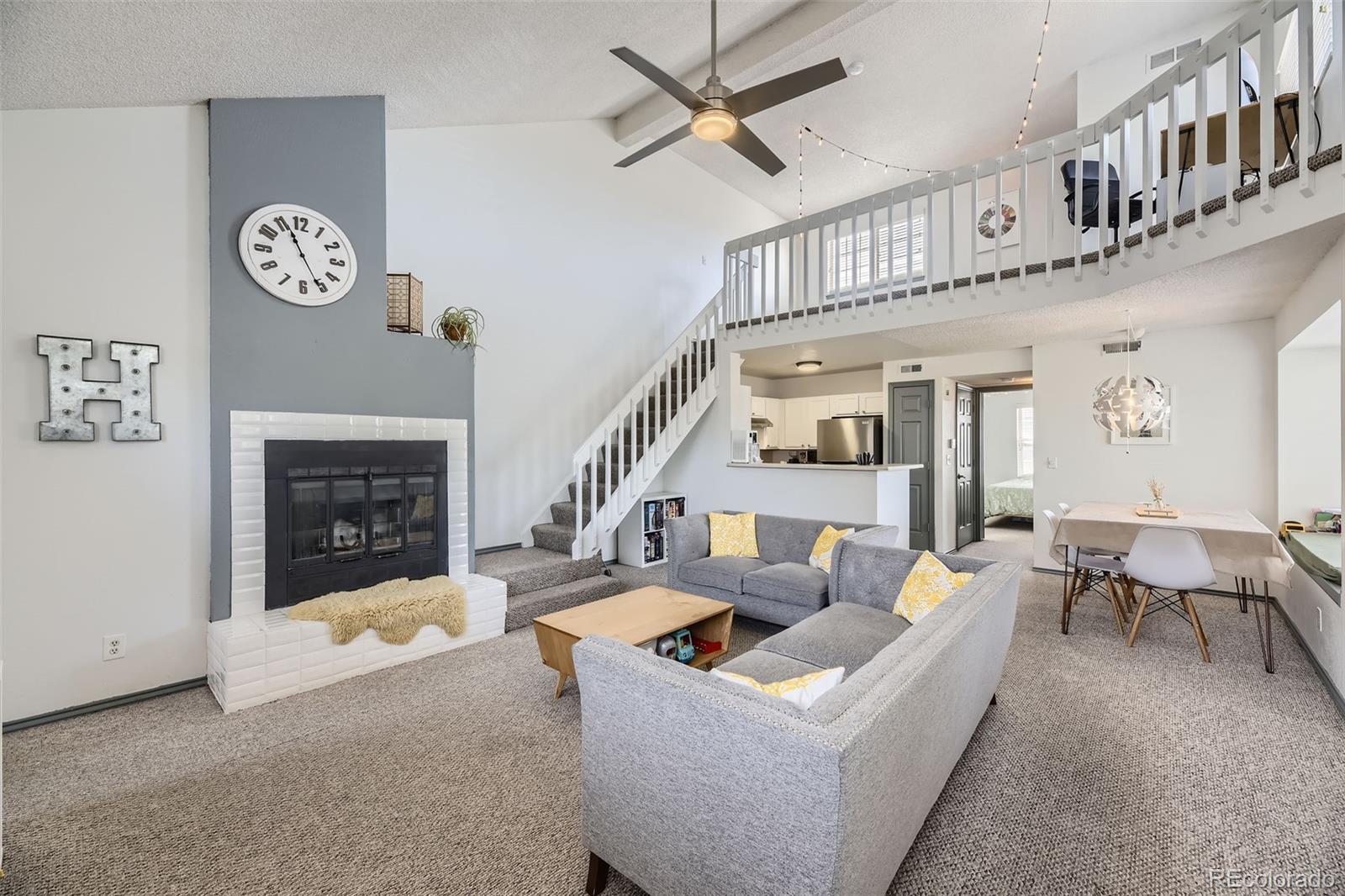 Photo of Listing #2375407