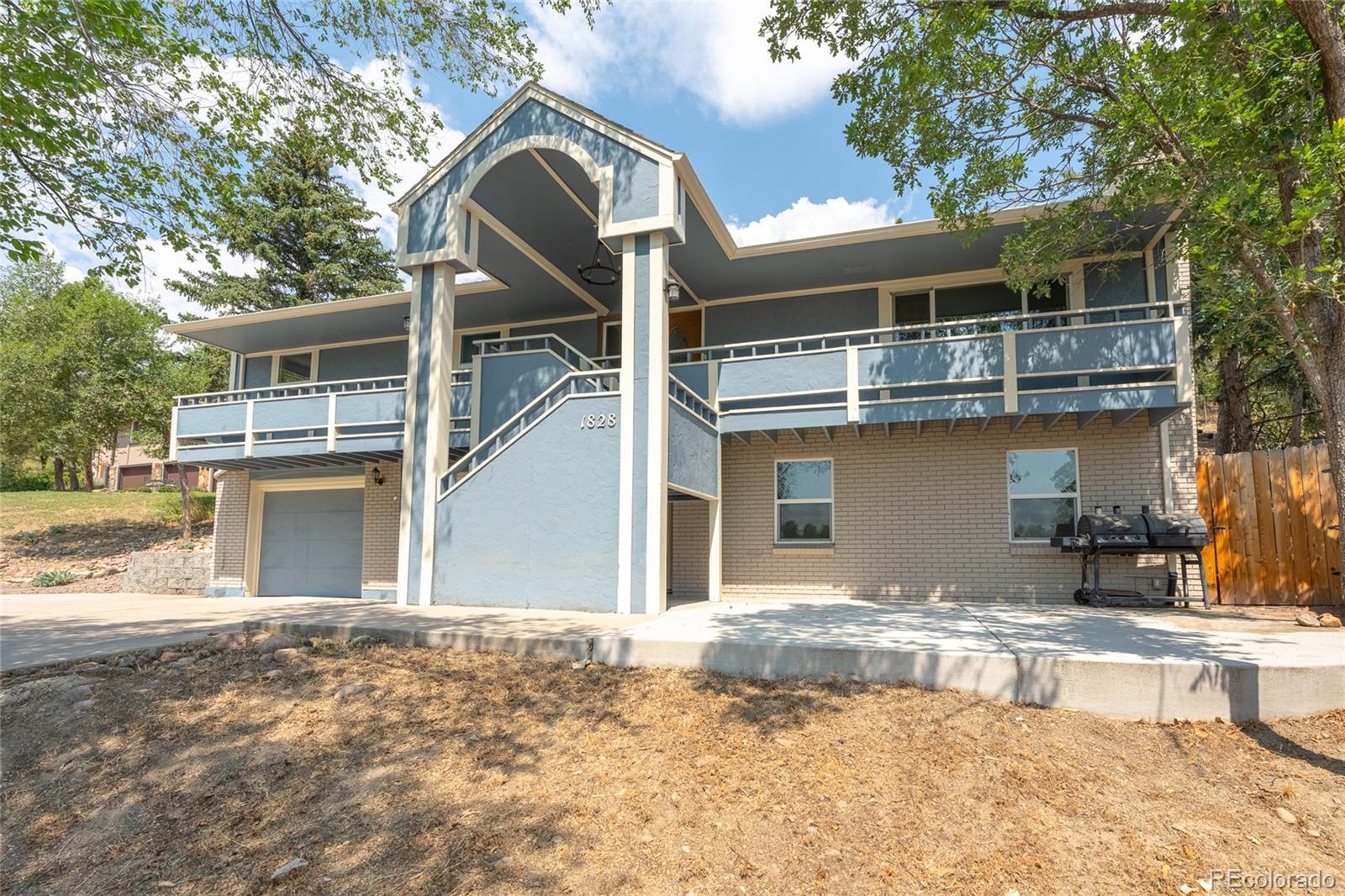 Photo of Listing #2383356