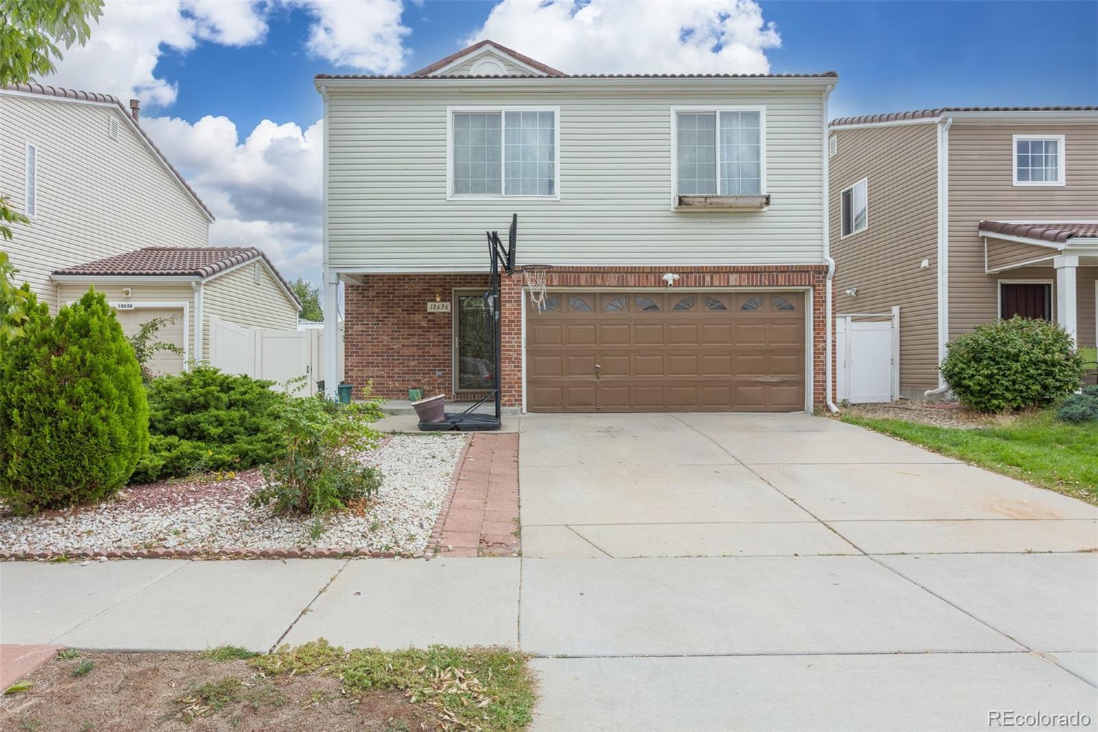 Photo of Listing #2387079