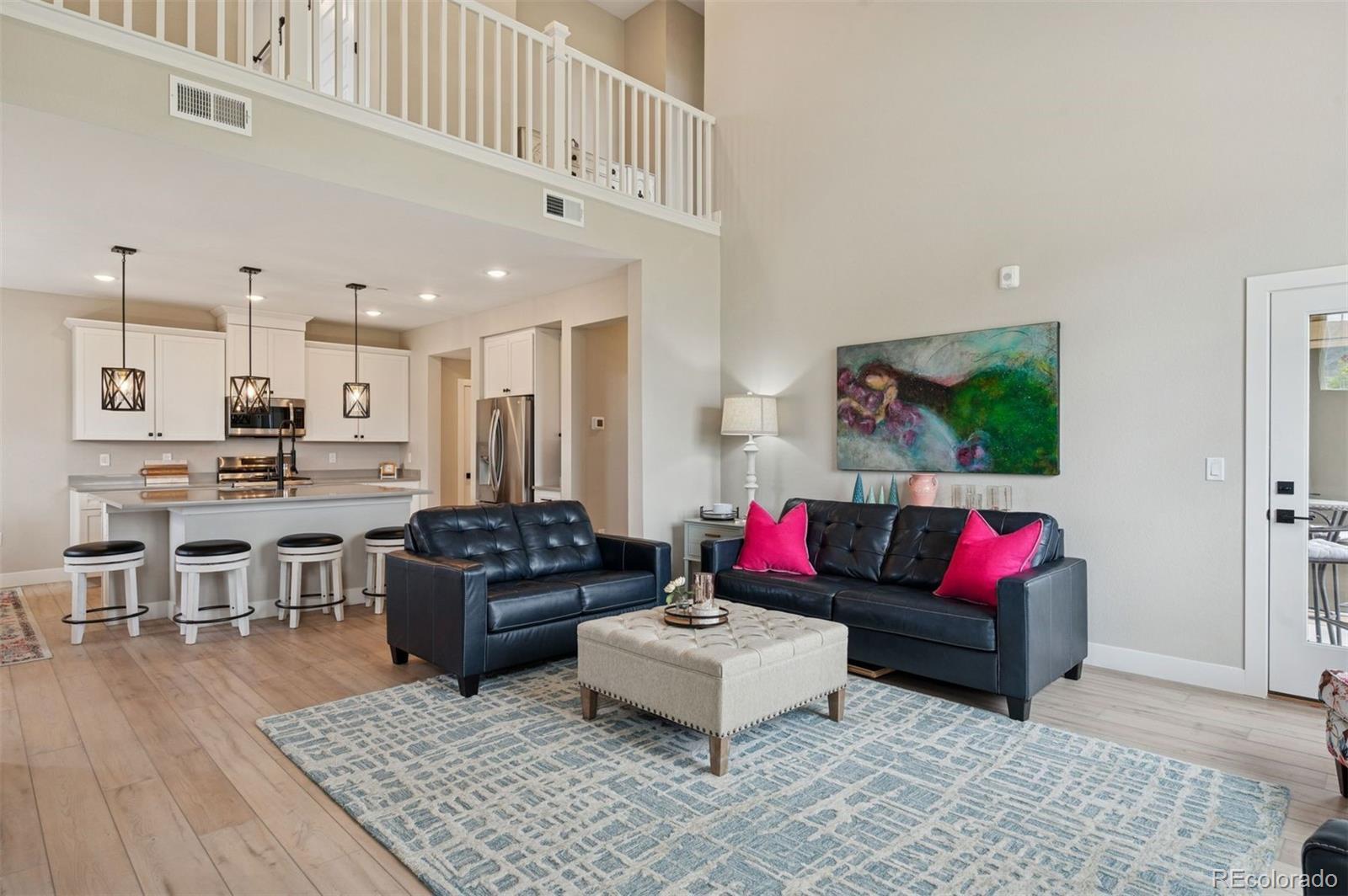 Photo of Listing #2408604