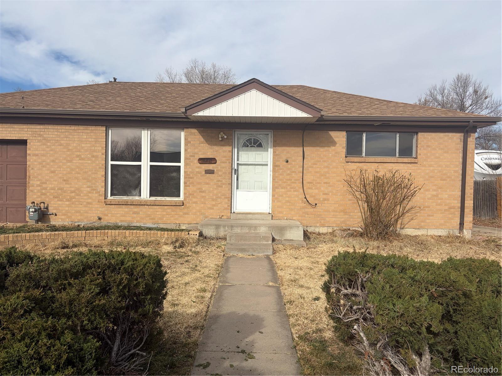 Photo of Listing #2409011