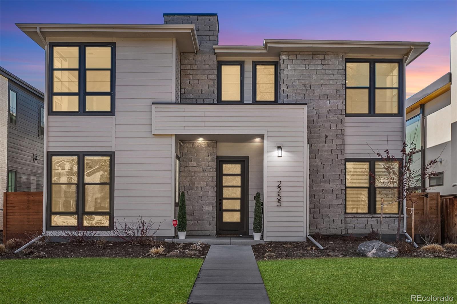 Photo of Listing #2412665