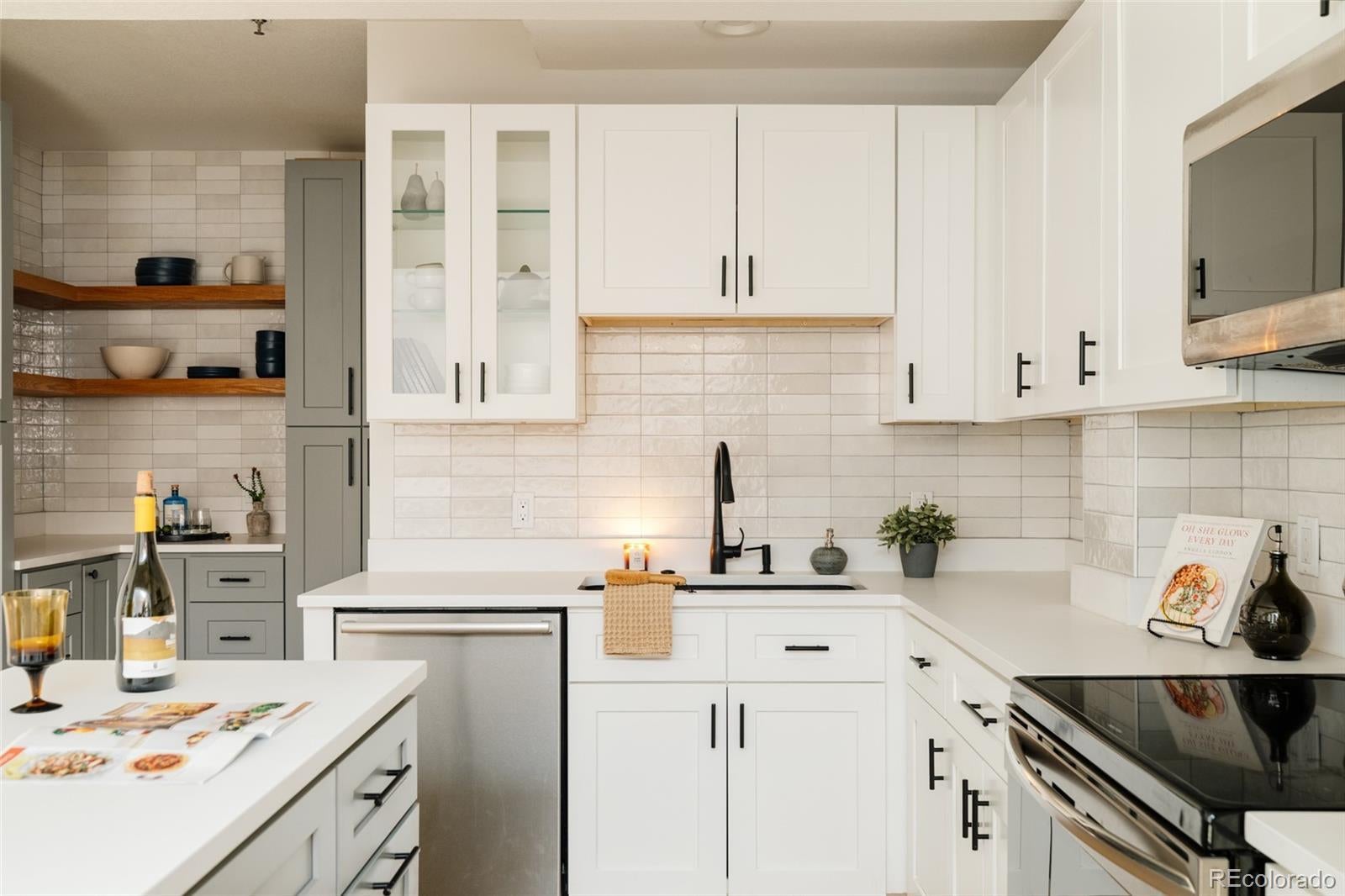 Photo of Listing #2428401