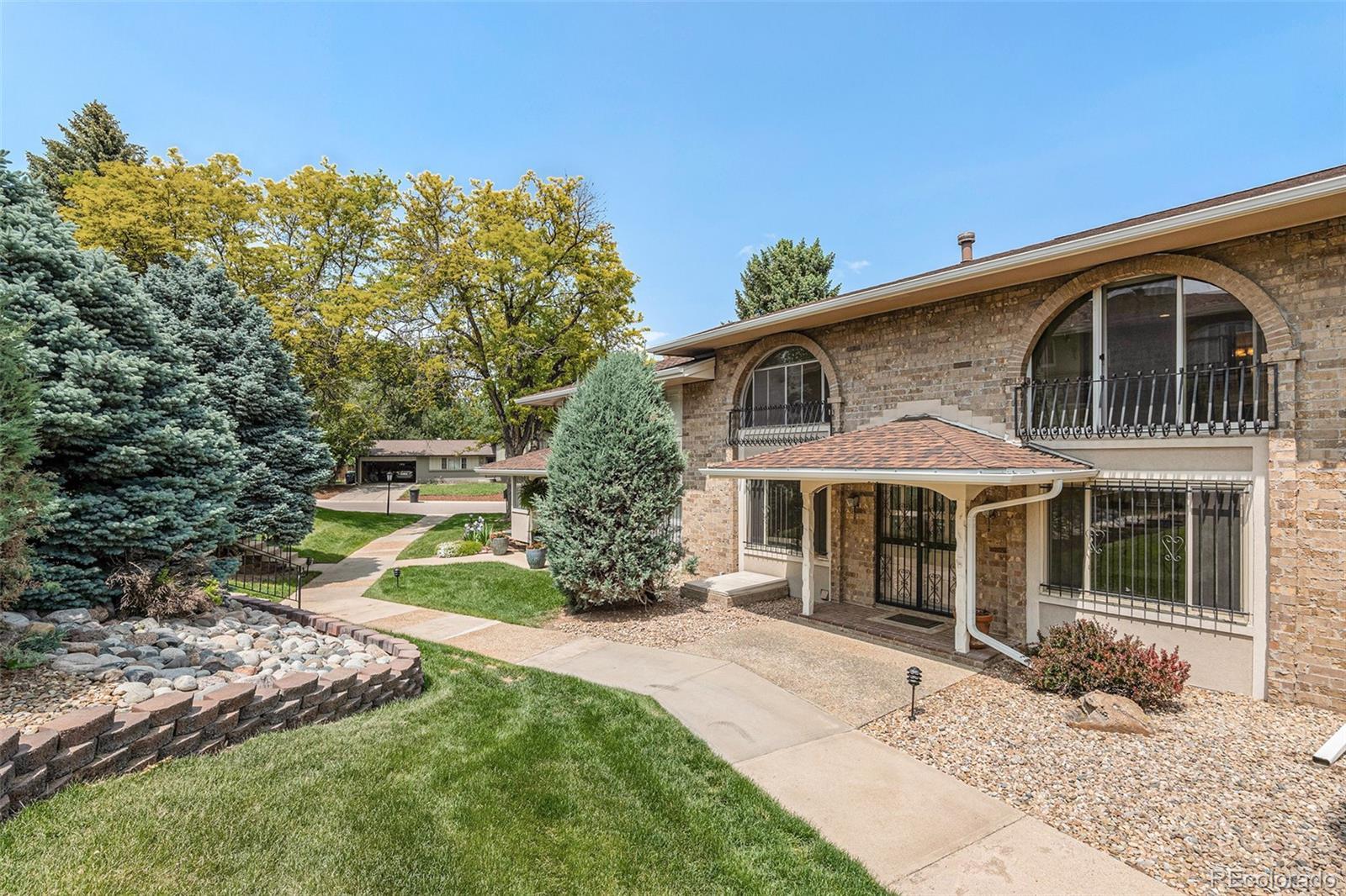 Photo of Listing #2431525