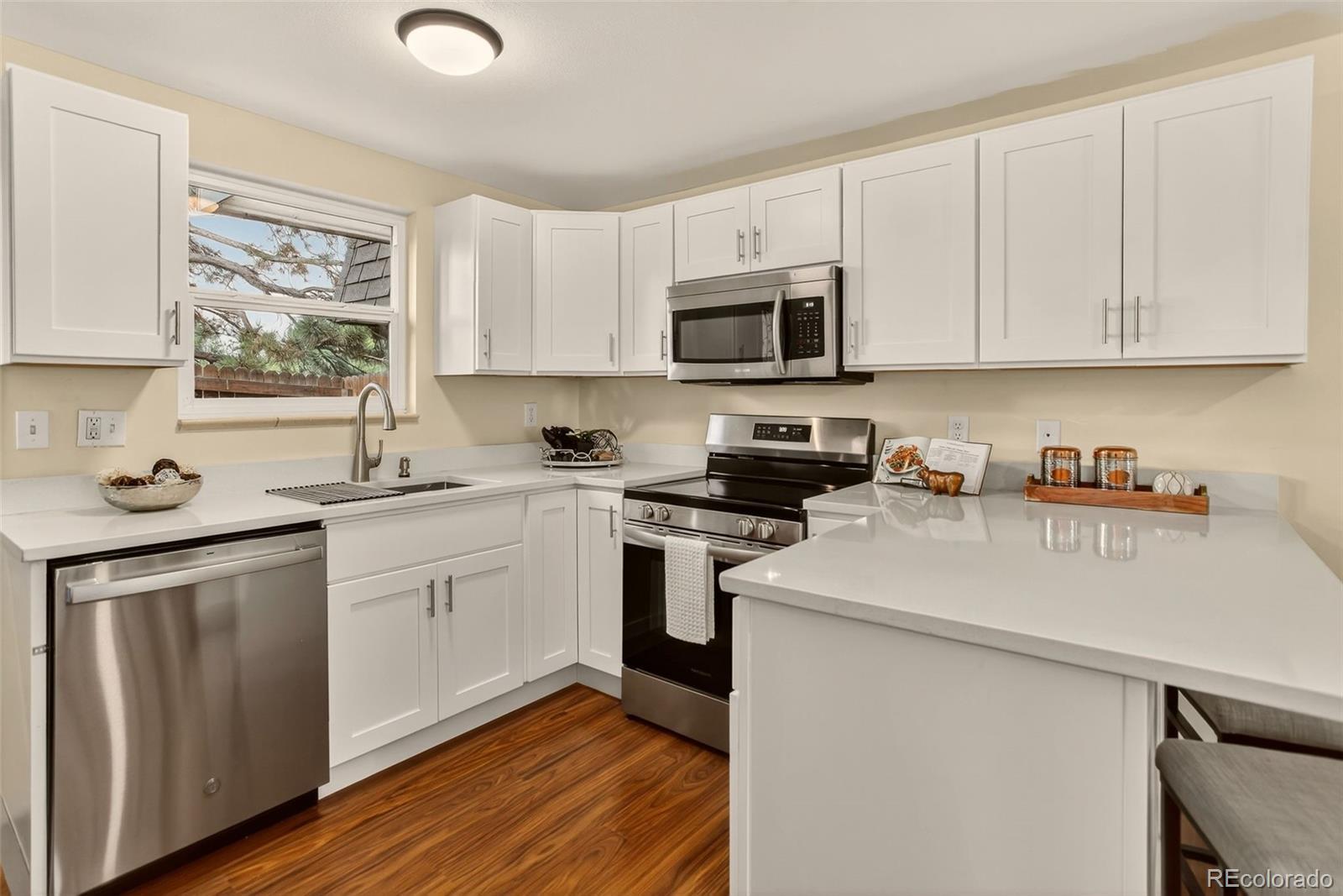 Photo of Listing #2434190