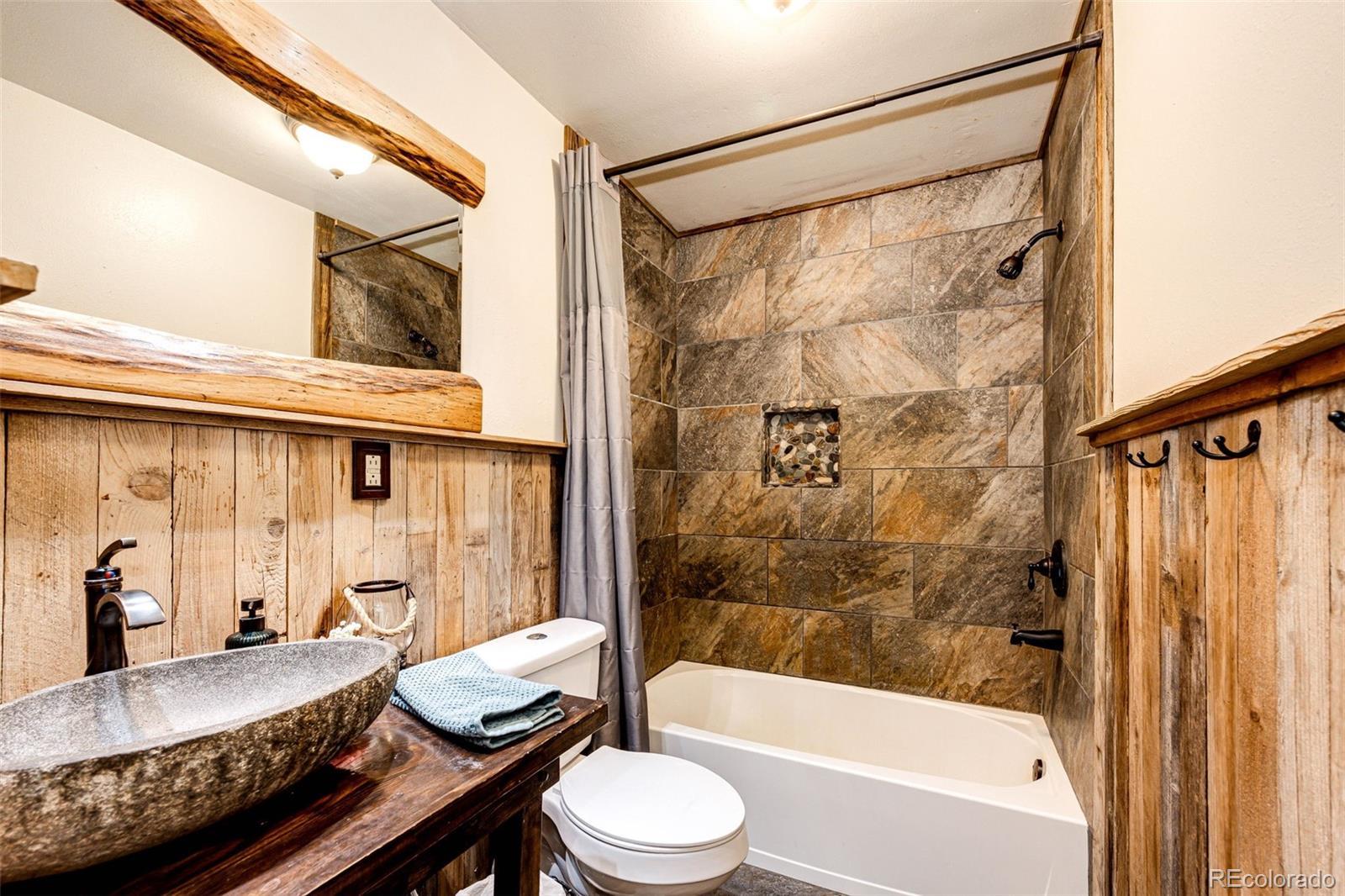 Photo of Listing #2465588