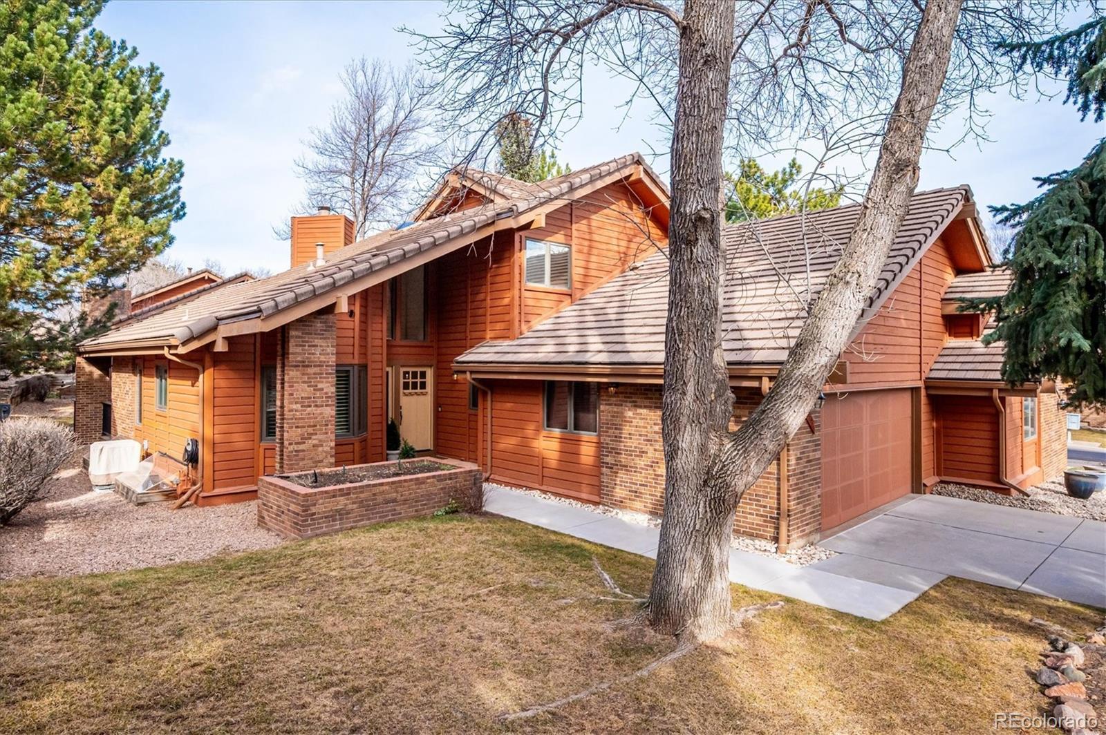 Photo of Listing #2477402