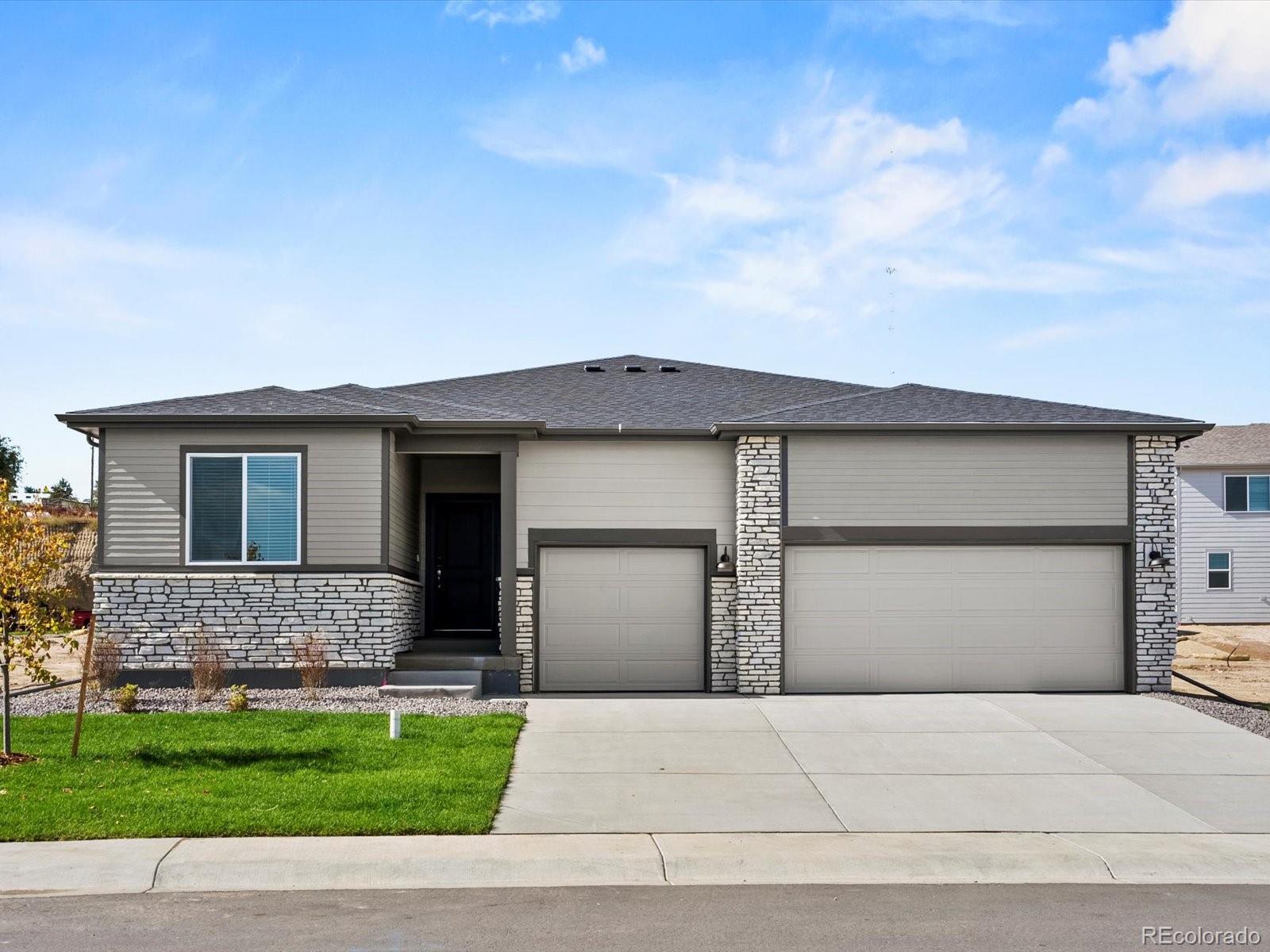 Photo of Listing #2483897