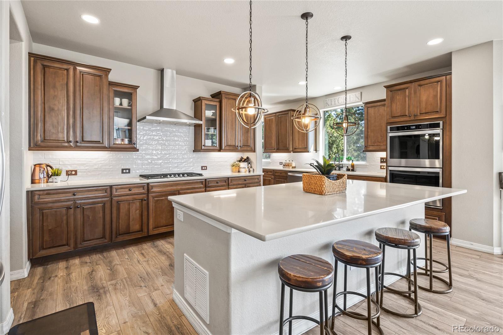 Photo of Listing #2497468