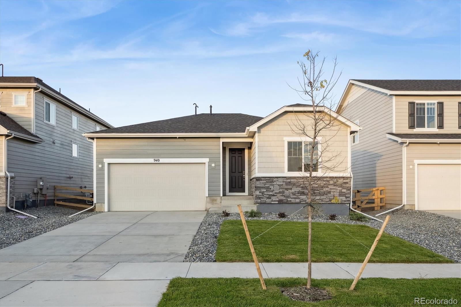 Photo of Listing #2503204