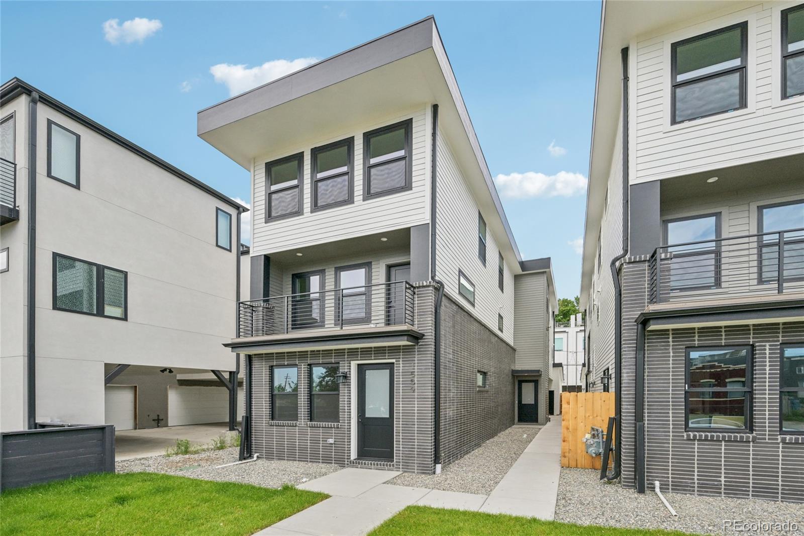 Photo of Listing #2523169