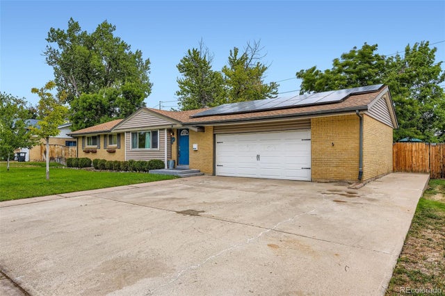 1805 E Panama Drive, Centennial