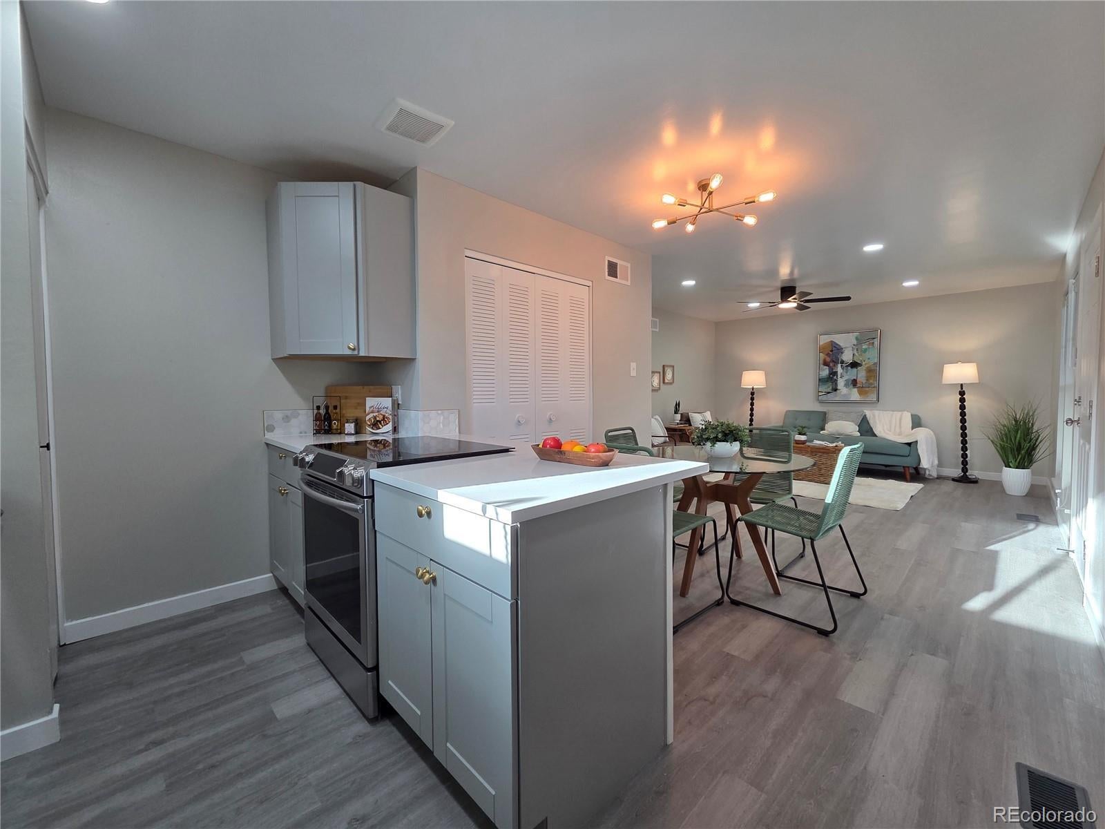 Photo of Listing #2539756