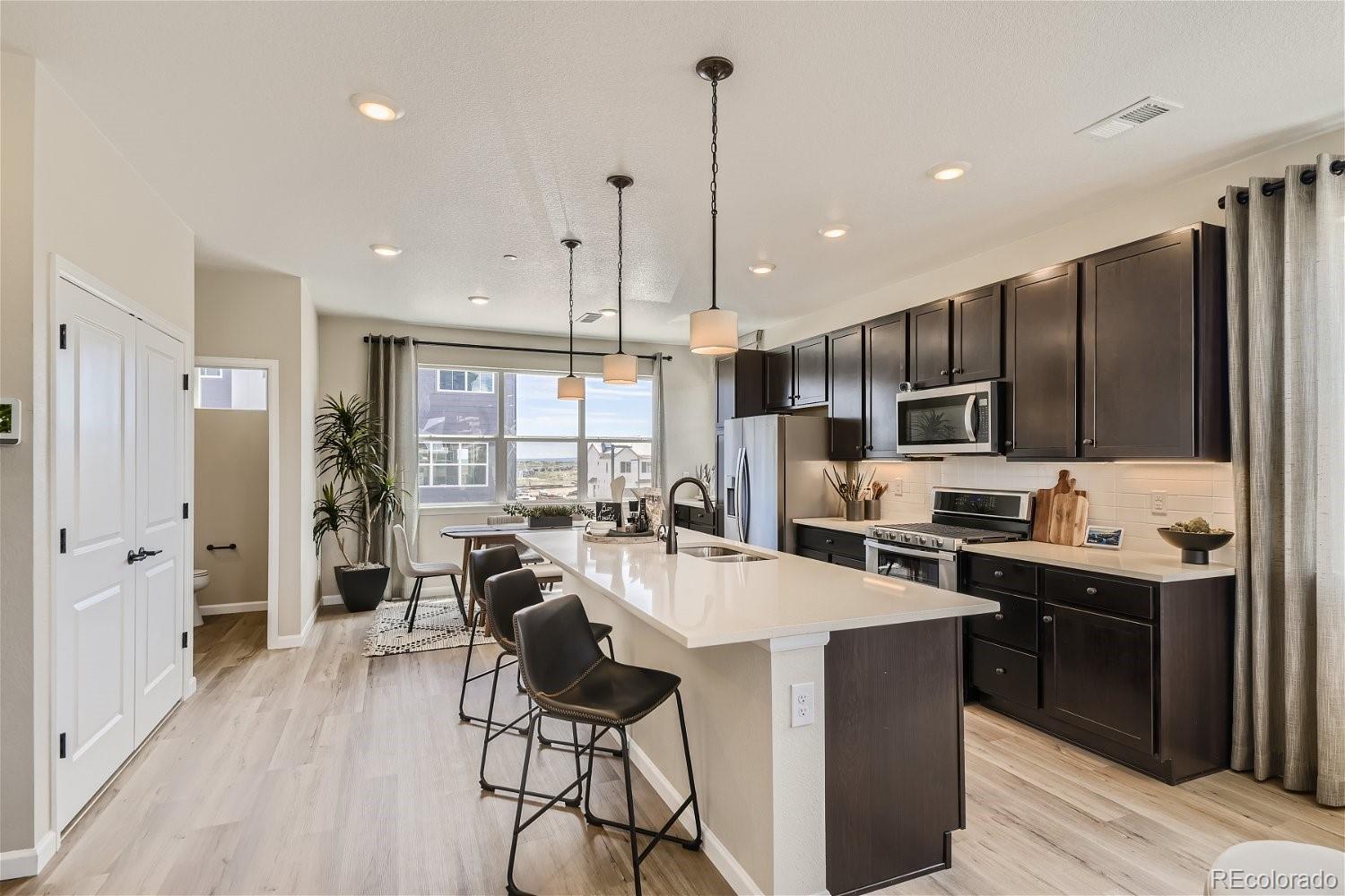 Photo of Listing #2546090